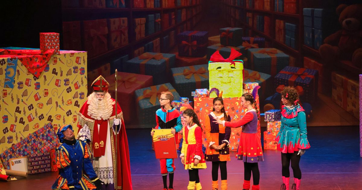 Sinterklaas & Pietenkidz (3+) — Het mysterie van het Pratende Pakje